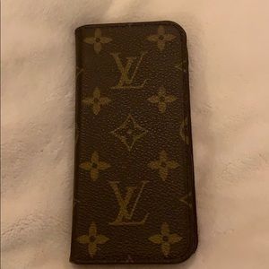 Authentic Louis Vuitton IPhone 7/8 folio M61905